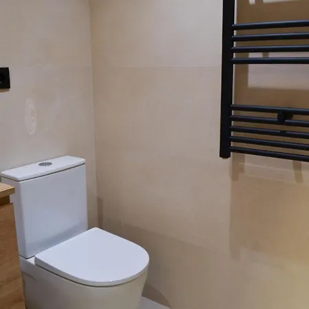 La Casina Del Medio شقة خيخون